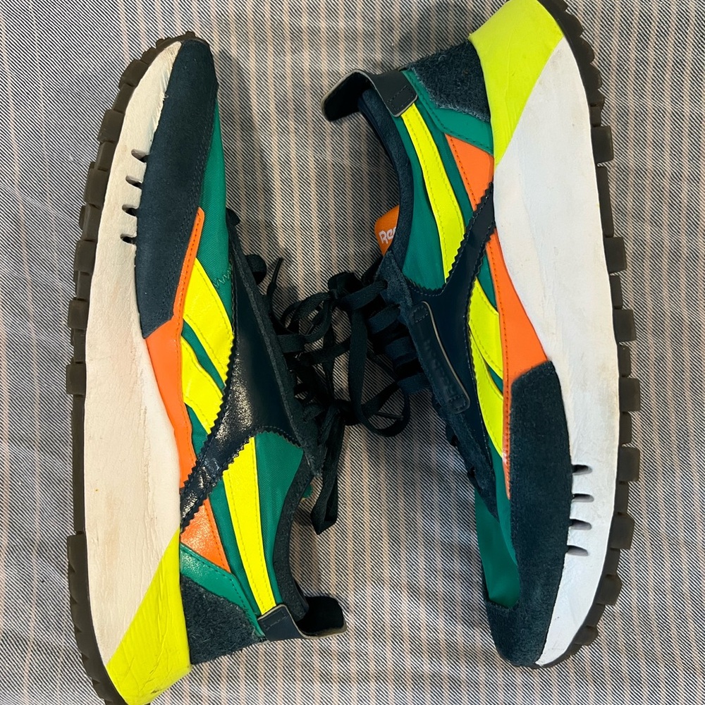 Mens Reebok size 10.5